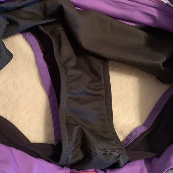 Lululemon Speed Shorts - Picture 5 of 5